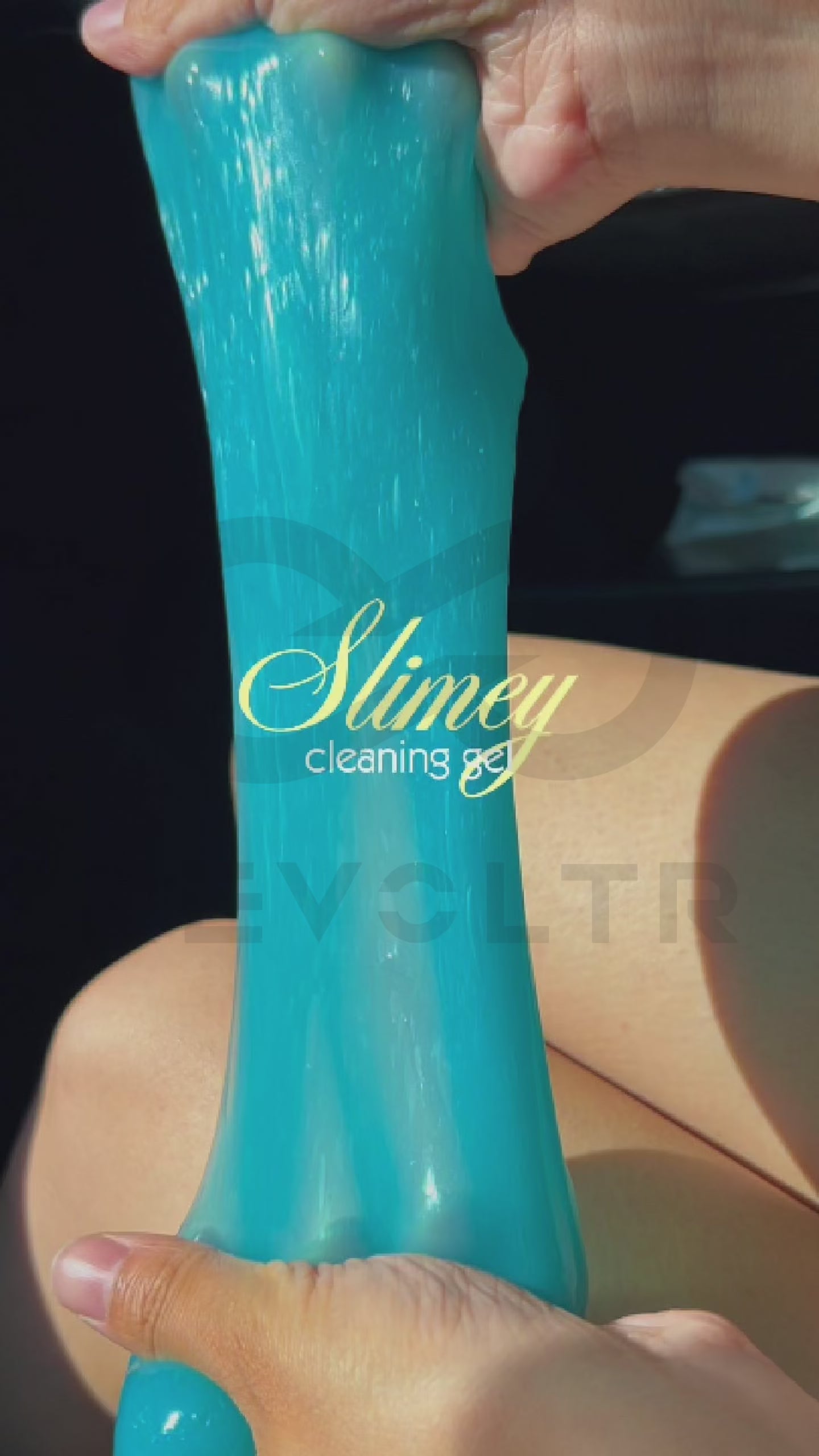 Reusable Slimey Dust Cleaning Gel Video