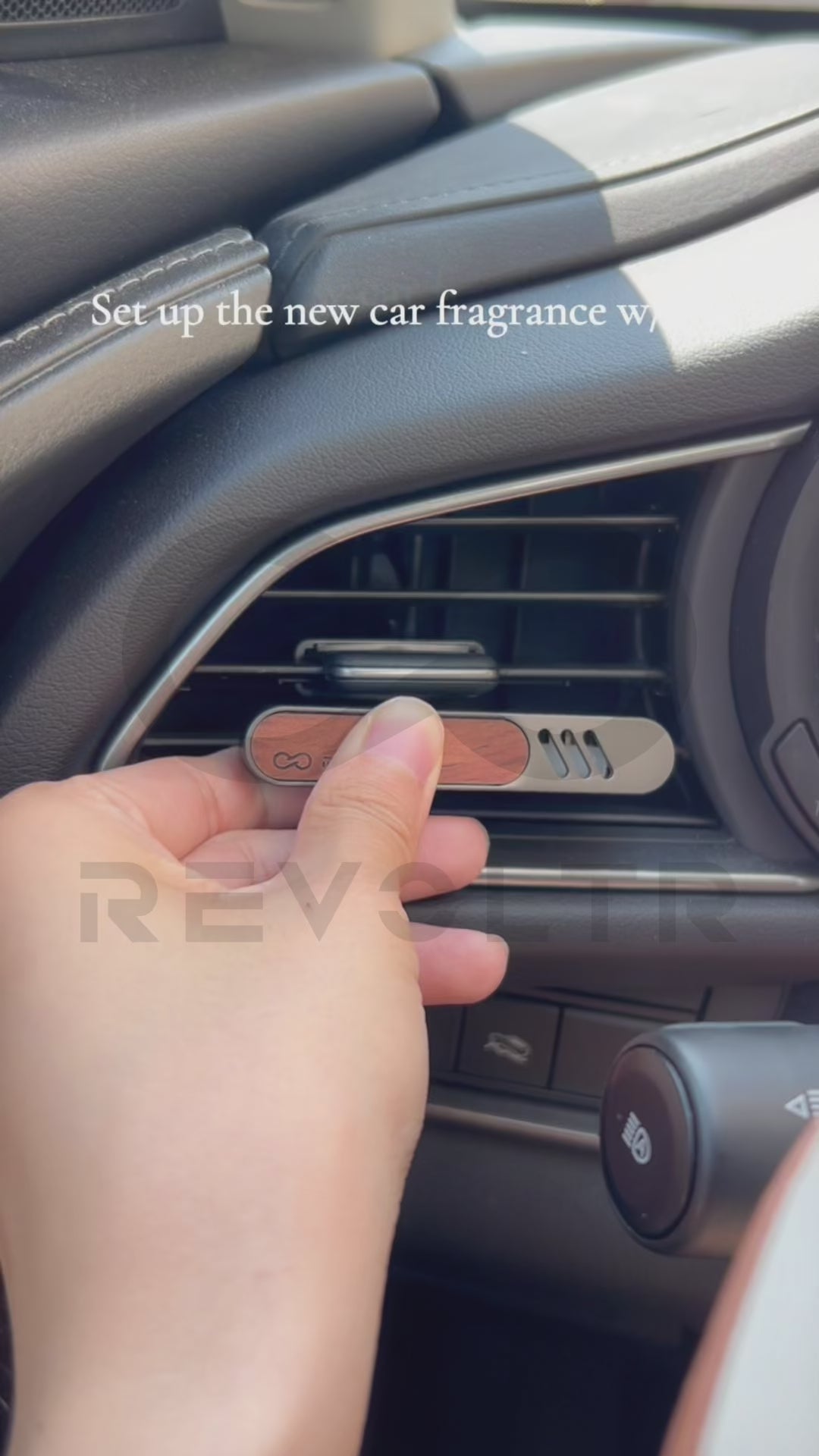 Wooden Car Air Outlet Perfume Clip Video